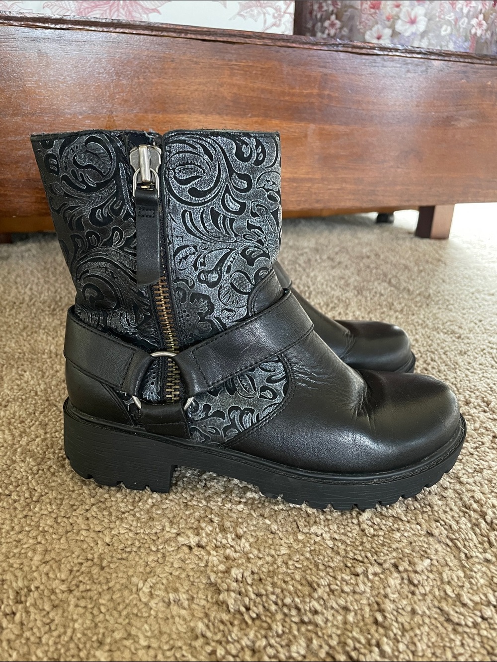Alegria Charlette Black Embossed Leather Ankle Moto Harness Boots 35 US 5/5.5